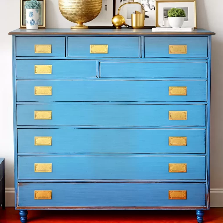 Passo a Passo para uma Decoração DIY em Azul Royal