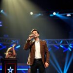 America's Got Talent: cantor brasileiro impressiona jurados e ganha golden buzzer; assista