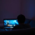 Onde Assistir +1 Online? Streaming e Download!